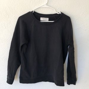 Everlane black crew neck sweatshirt